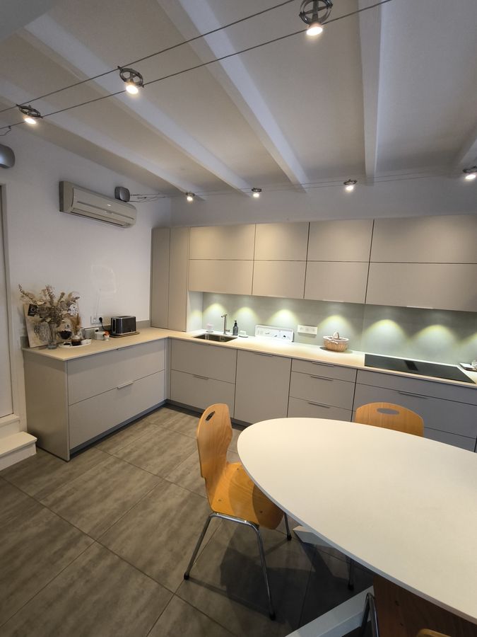 Réalisation Cuisine Dijon — cuisine sur-mesure posée (photo 12)