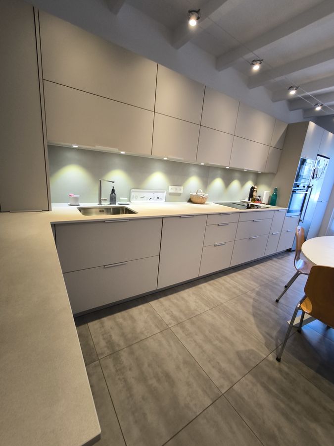 Réalisation Cuisine Dijon — cuisine sur-mesure posée (photo 17)